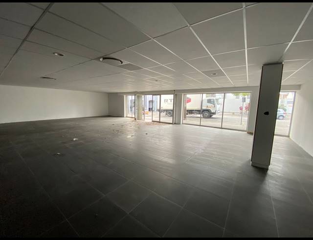530M² OFFICE TO LET IN SOMERSET WEST CENTRAL